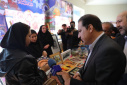 بازدید استاندار ایلام از غرفه دانشگاه جامع علمی کاربردی در نمایشگاه دستاوردهای پژوهش، فناوری و فن بازار استان