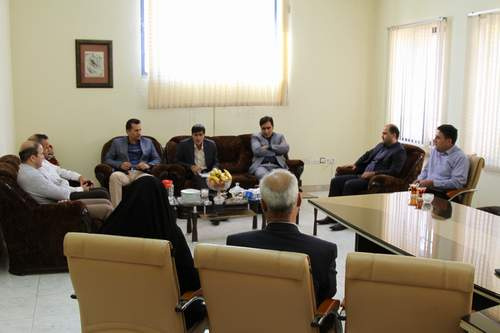 جلسه مدیرکل امور اداری و منابع انسانی ومدیرکل امور مالی دانشگاه جامع علمی کاربردی با کارکنان واحد استان ایلام برگزار شد