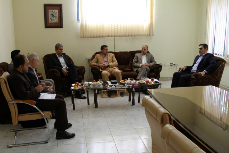 برگزاری جلسه ی رییس دانشگاه علمی کاربردی واحد استان ایلام با هیات موسس مرکز علمی کاربردی ایلام ۱