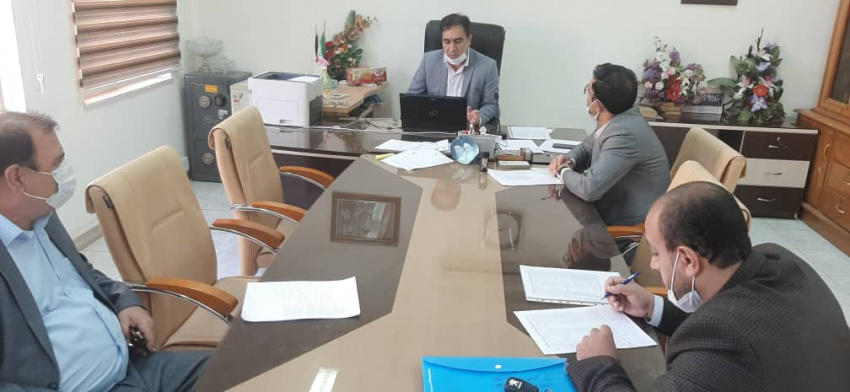 جلسه پذیرش دانشجو در رشته های مورد تقاضای مراکز دانشگاه جامع علمی کاربردی شهر ایلام با حضور روسای مراکز آموزش و رییس واحد استانی ایلام