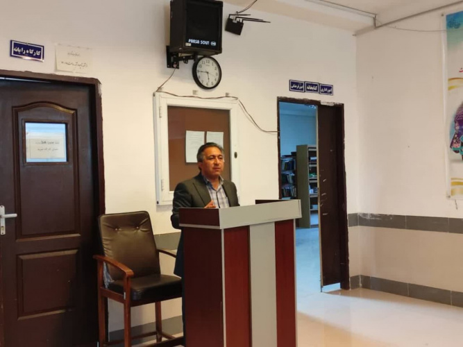 برگزاری جلسه رئیس واحد استانی با مدرسان مرکز آموزش علمی کاربردی دره شهر