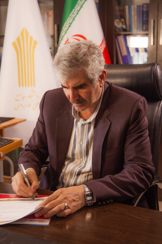 در پی شهادت ۷ دانشجو و ۵ دانش آموخته دانشگاه جامع علمی کاربردی صورت گرفت: نامه رییس دانشگاه جامع علمی کاربردی به ۸ مرجع علمی آموزش مهارتی و فنی حرفه ای بین المللی و جهان اسلام برای محکومیت حملات رژیم صهیونیستی